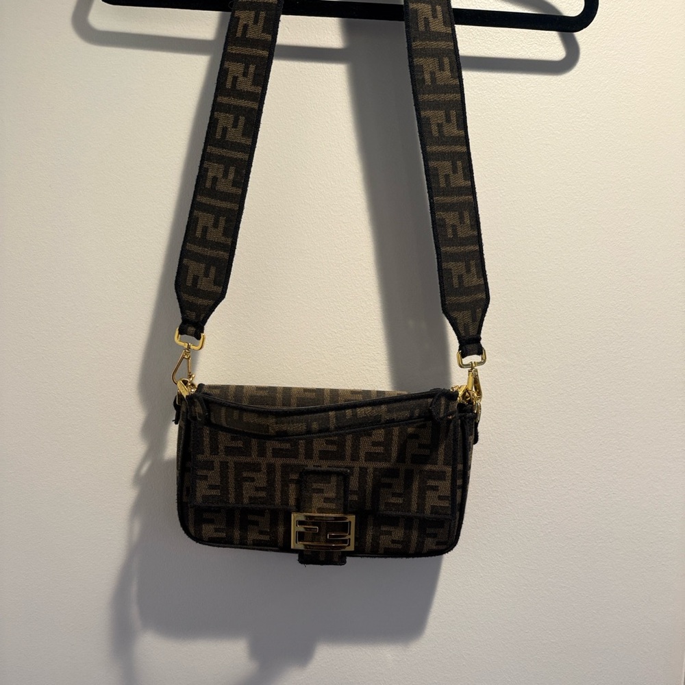 Fendi Baguette brown FF fabric bag